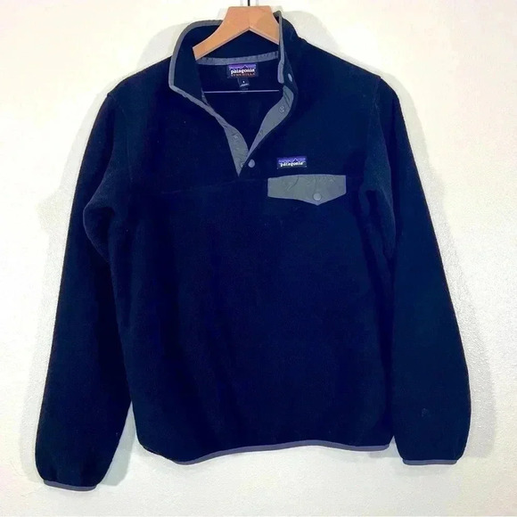 Women’s Black Patagonia Synchilla Pullover - Picture 1 of 4